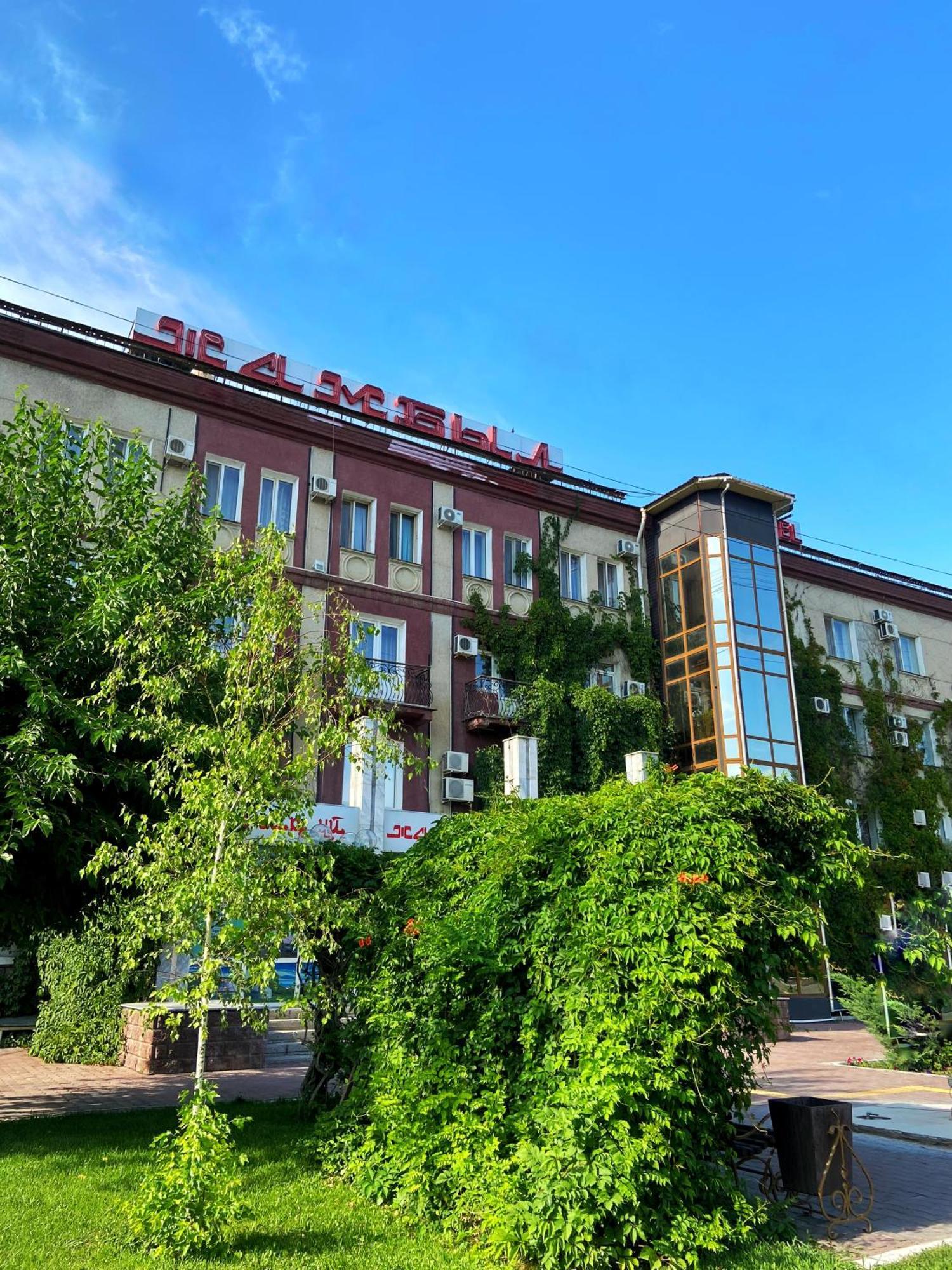 Hotel Zhambyl Taraz Εξωτερικό φωτογραφία