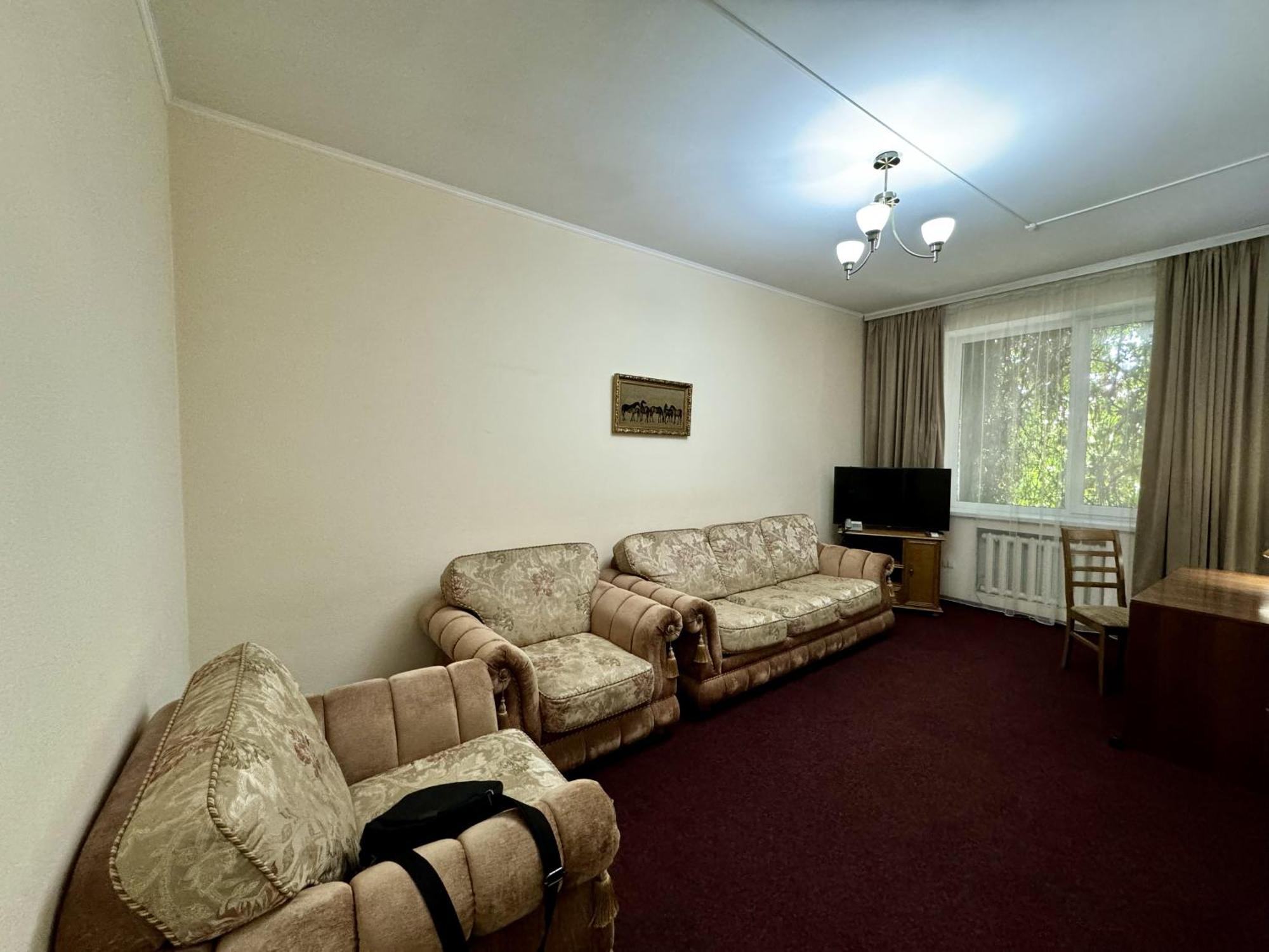Hotel Zhambyl Taraz Εξωτερικό φωτογραφία