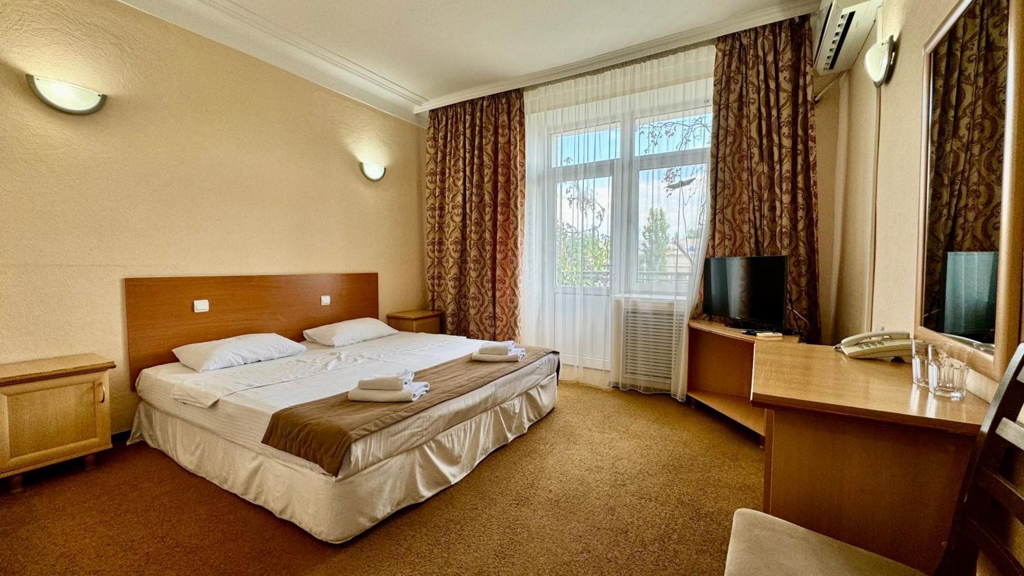 Hotel Zhambyl Taraz Εξωτερικό φωτογραφία
