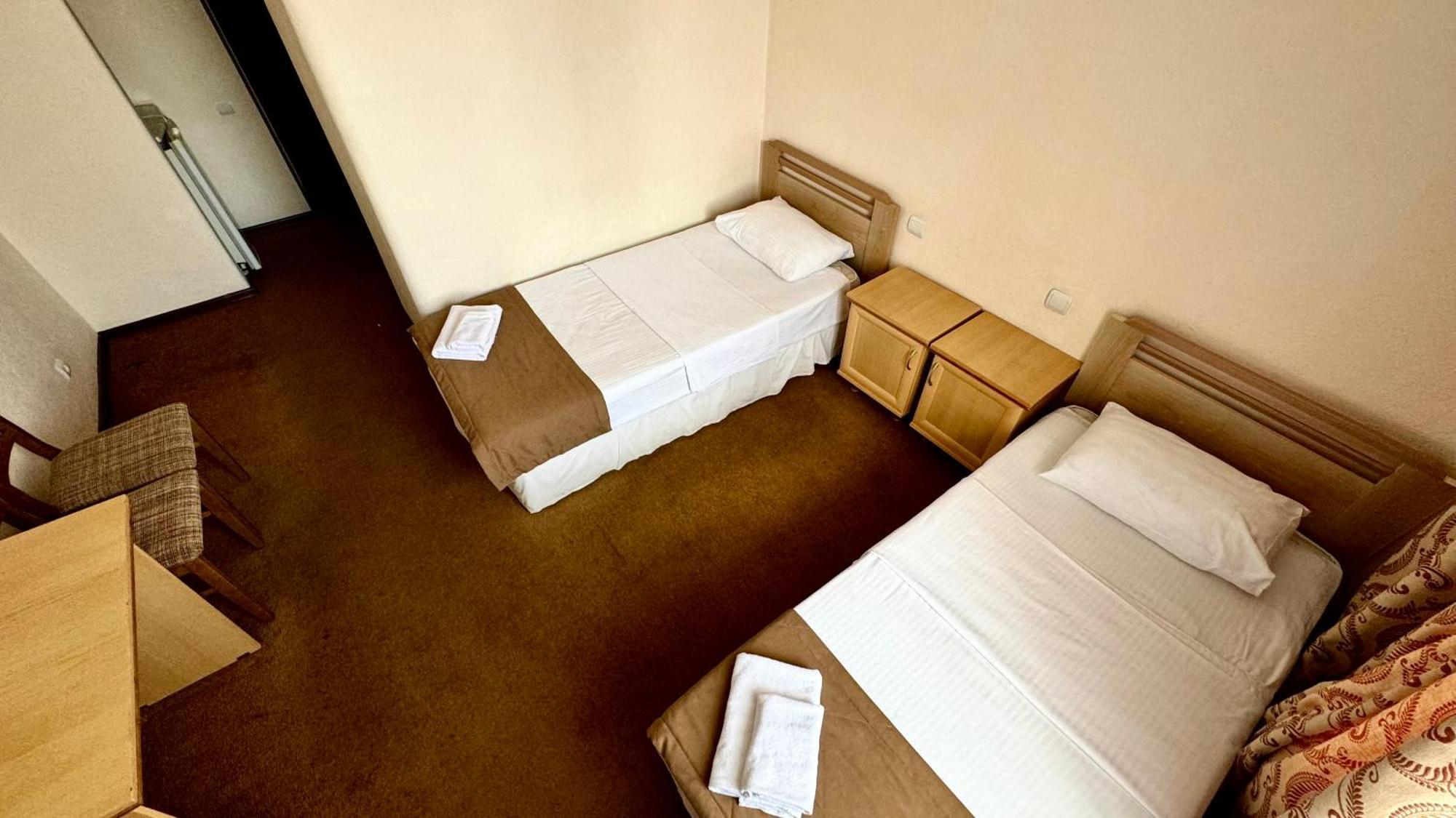 Hotel Zhambyl Taraz Εξωτερικό φωτογραφία