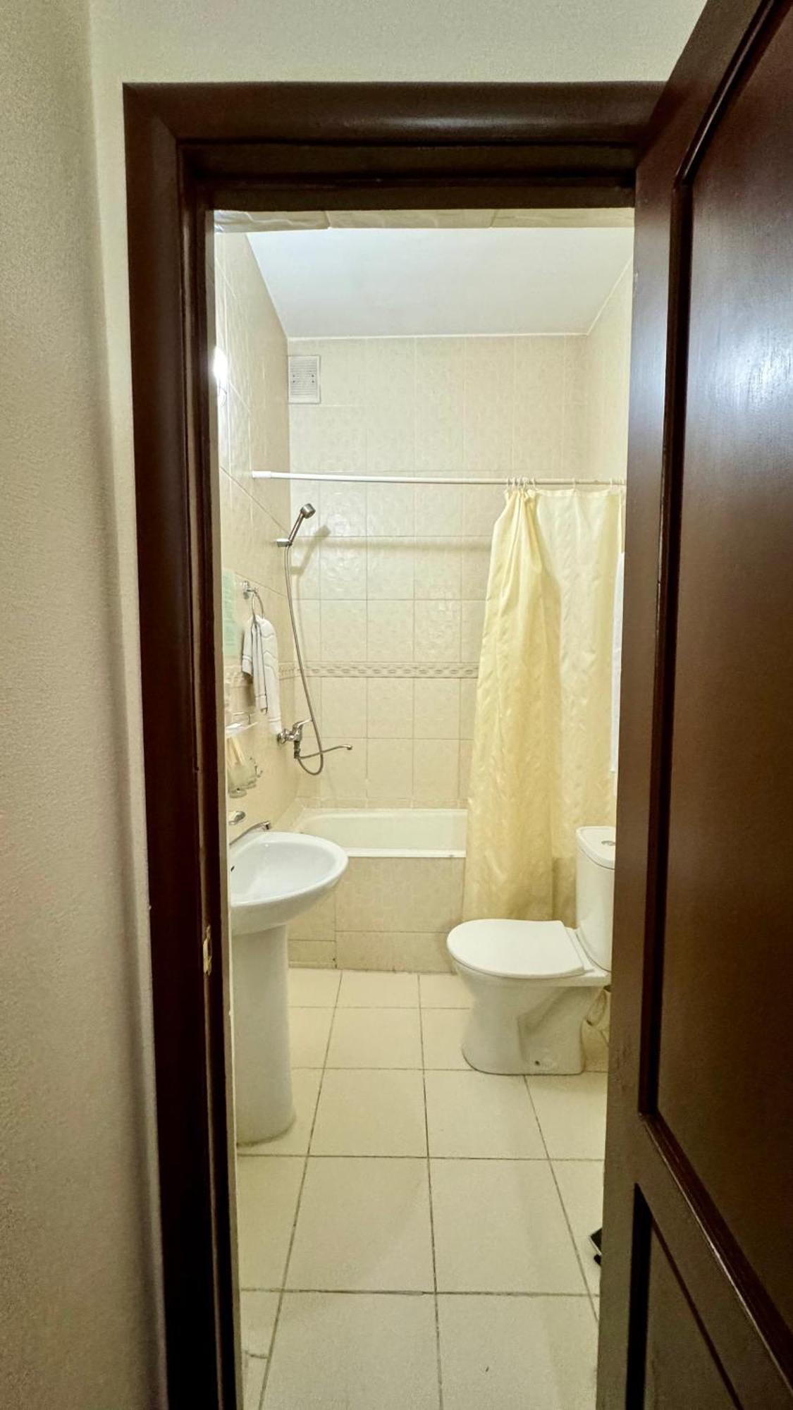 Hotel Zhambyl Taraz Εξωτερικό φωτογραφία